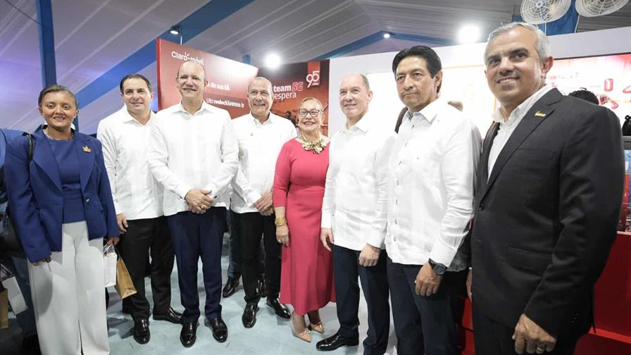 Claro Dominicana reafirma su compromiso con el desarrollo de la región Norte en Expo Cibao 2025