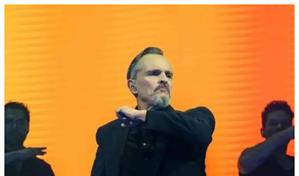 Miguel Bosé cancela concierto en Nueva York por retraso en su visa de trabajo