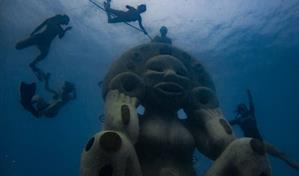 Regidores ordenan retiro de escultura en Sosúa creada para la conservación de corales