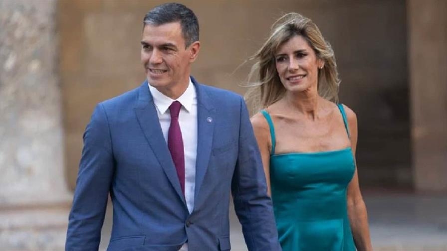 Juez pide juicio separado por corrupción para la esposa del presidente del Gobierno español