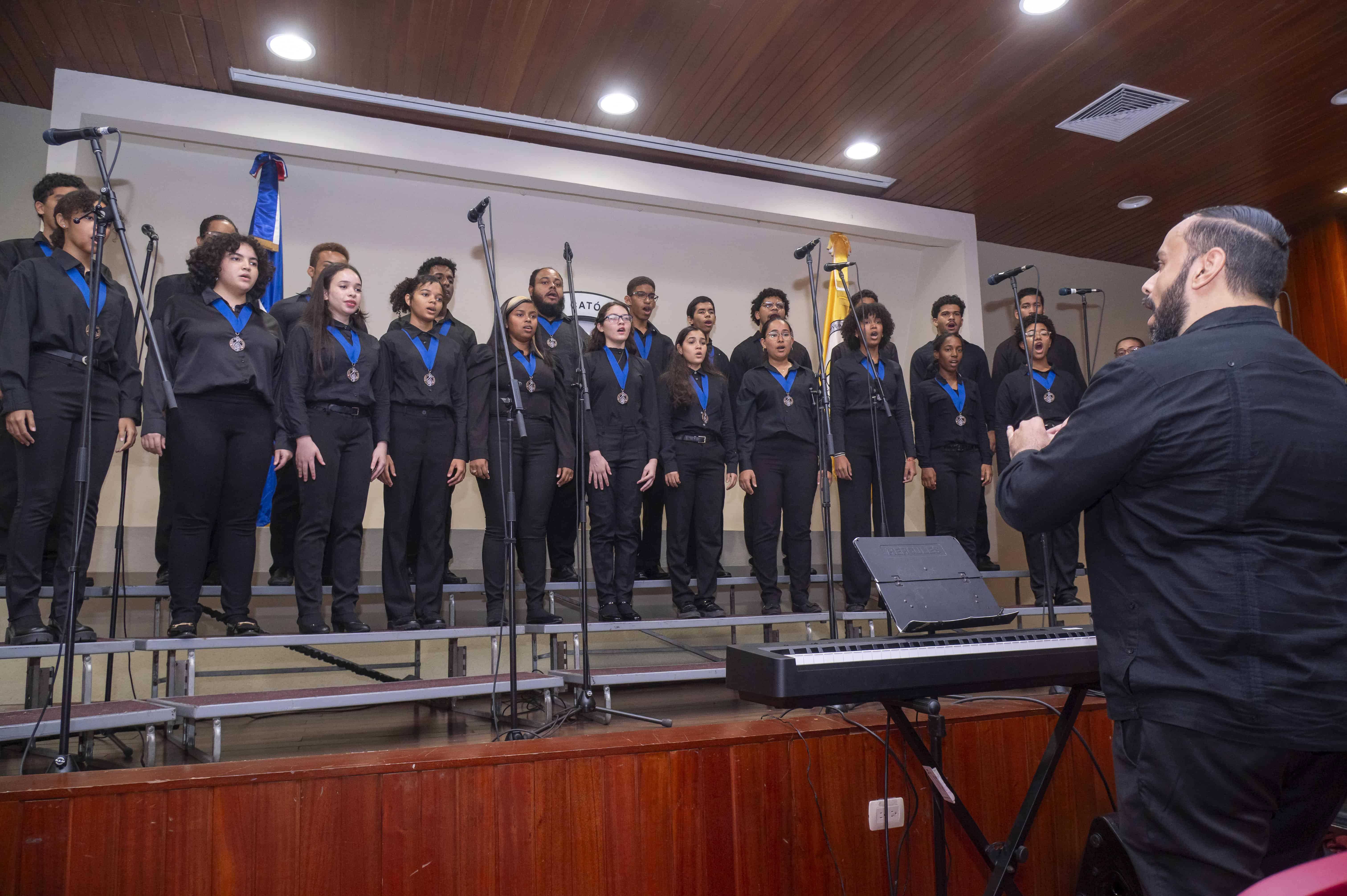 Los jóvenes del Coro de Cámara de la Fundación Fiesta Clásica.