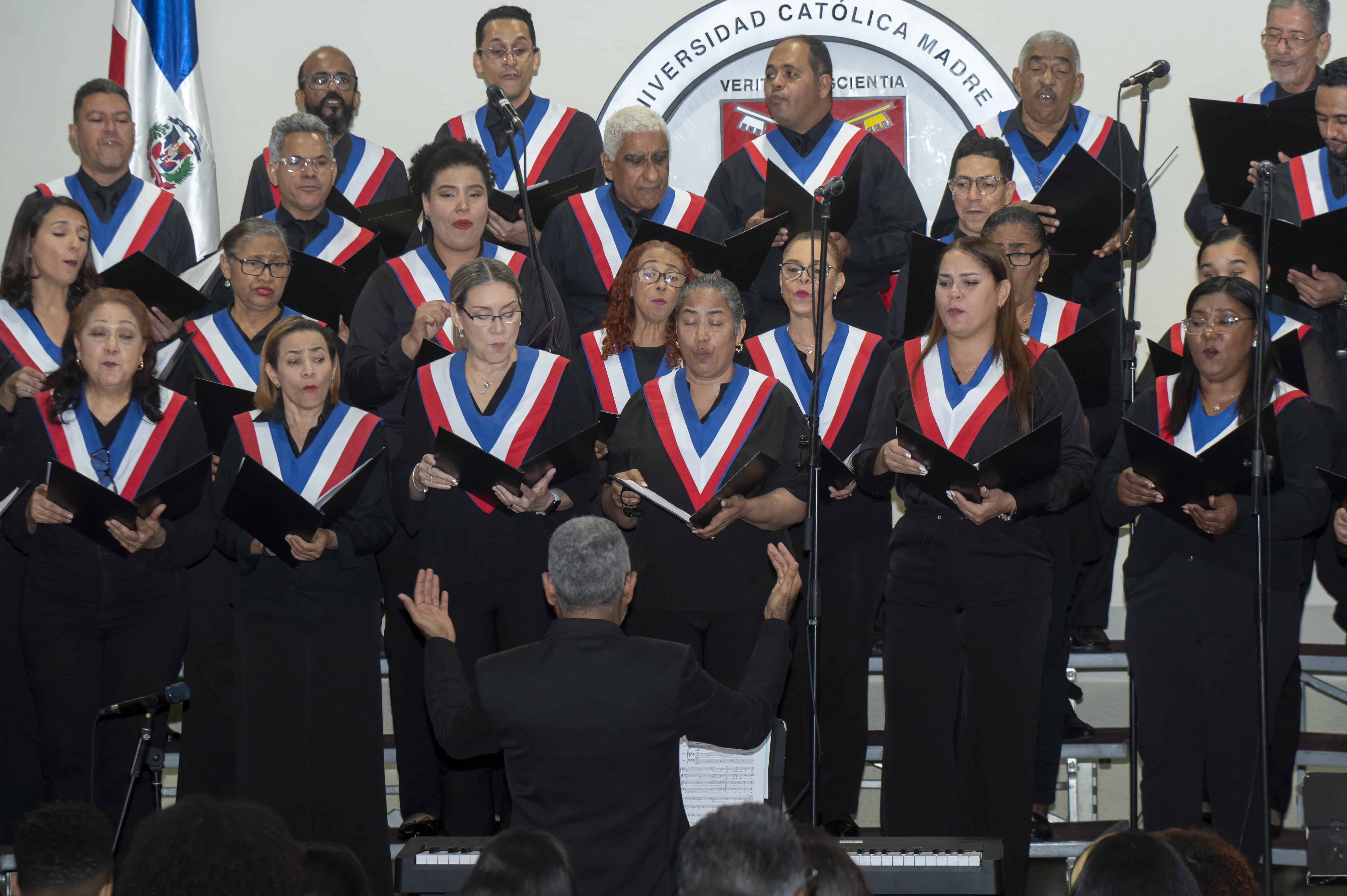 El Coro Nacional de la República Dominicana.