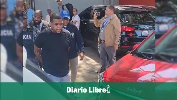 Hombre se entrega a la Policía tras entidad diera a conocer su nombre