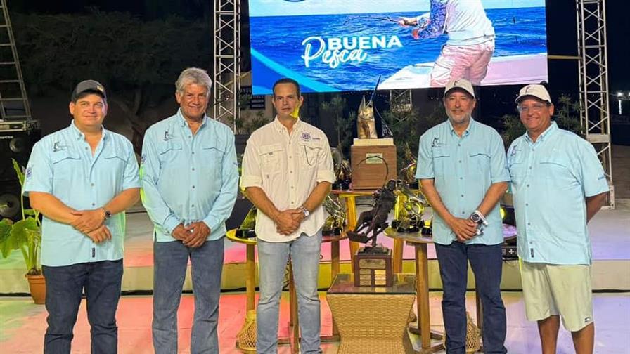 Inauguran el torneo de pesca del Marlin Azul en Cabeza de Toro