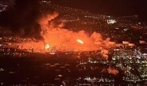 Explosión provoca gran incendio en una refinería de Chevron en California