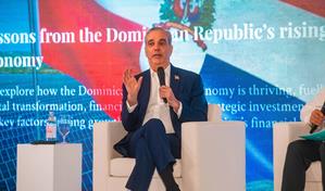Luis Abinader destaca el rol de RD como referente democrático y logístico en la región