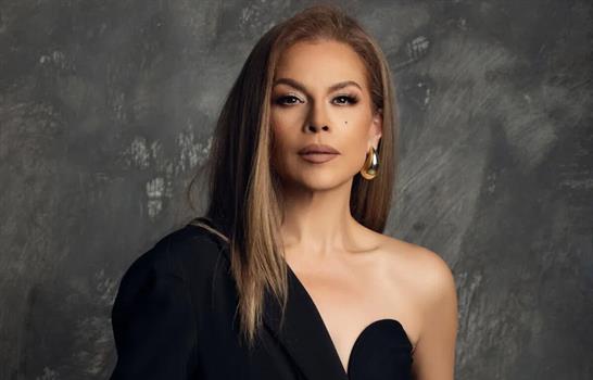Olga Tañón no viaja a los Latin Grammy, pero conmueve al mostrar su premio con un emotivo mensaje