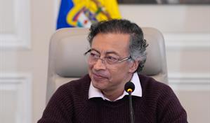 Petro pide a Estados Unidos no entrometerse en el proceso de paz de Colombia