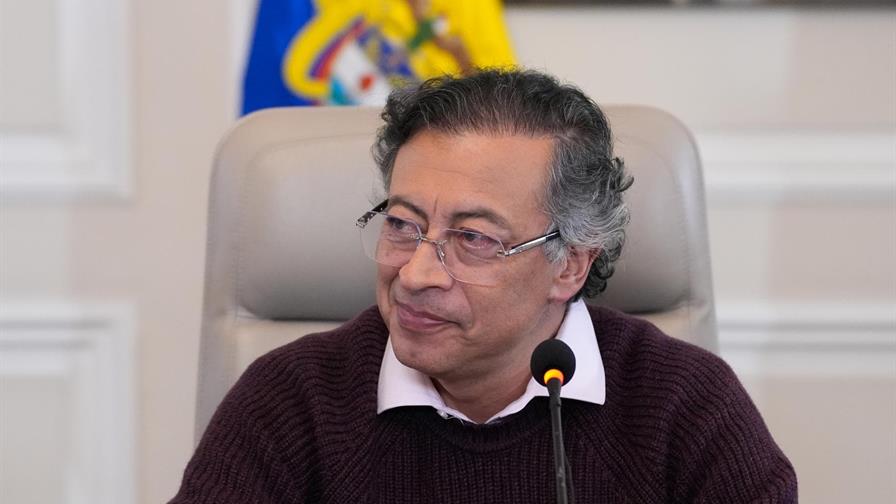 Petro pide a Estados Unidos no entrometerse en el proceso de paz de Colombia