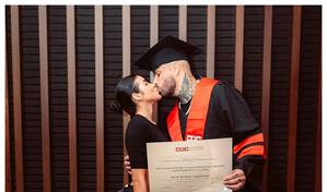 Universidad colombiana otorga doctorado honoris causa en industrias creativas a Nicky Jam
