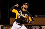 Leones anuncian al relevista puertorriqueño José Espada