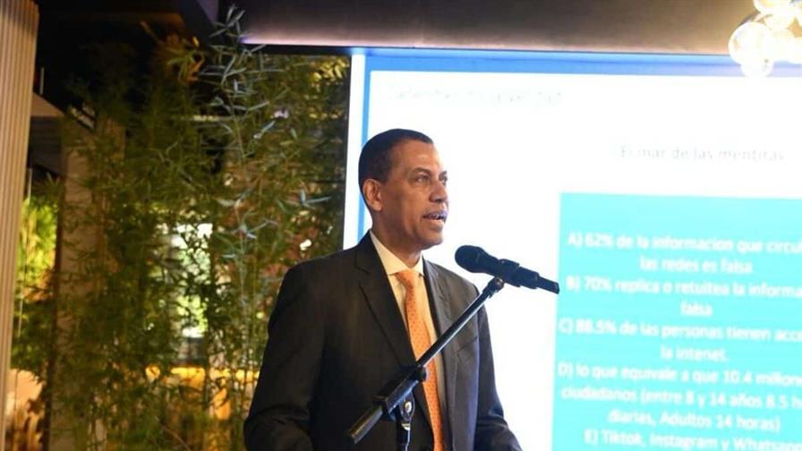 PRM anuncia ofensiva contra la desinformación en redes y propone reforma a la ley de Indotel