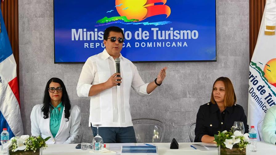 El Ministerio de Turismo inicia reconstrucción del parque Anacaona en Constanza