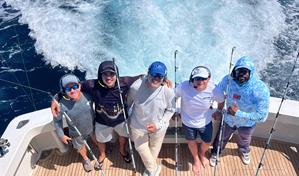 Costa y Viyella conducen equipo "Ahora vemos" al primer lugar en pesca Marlin Azul
