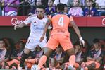 El Barcelona se desmorona en Sevilla y el Real Madrid es el nuevo líder