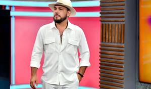 Sacha presenta bachata "Inútil" en gira promocional en RD