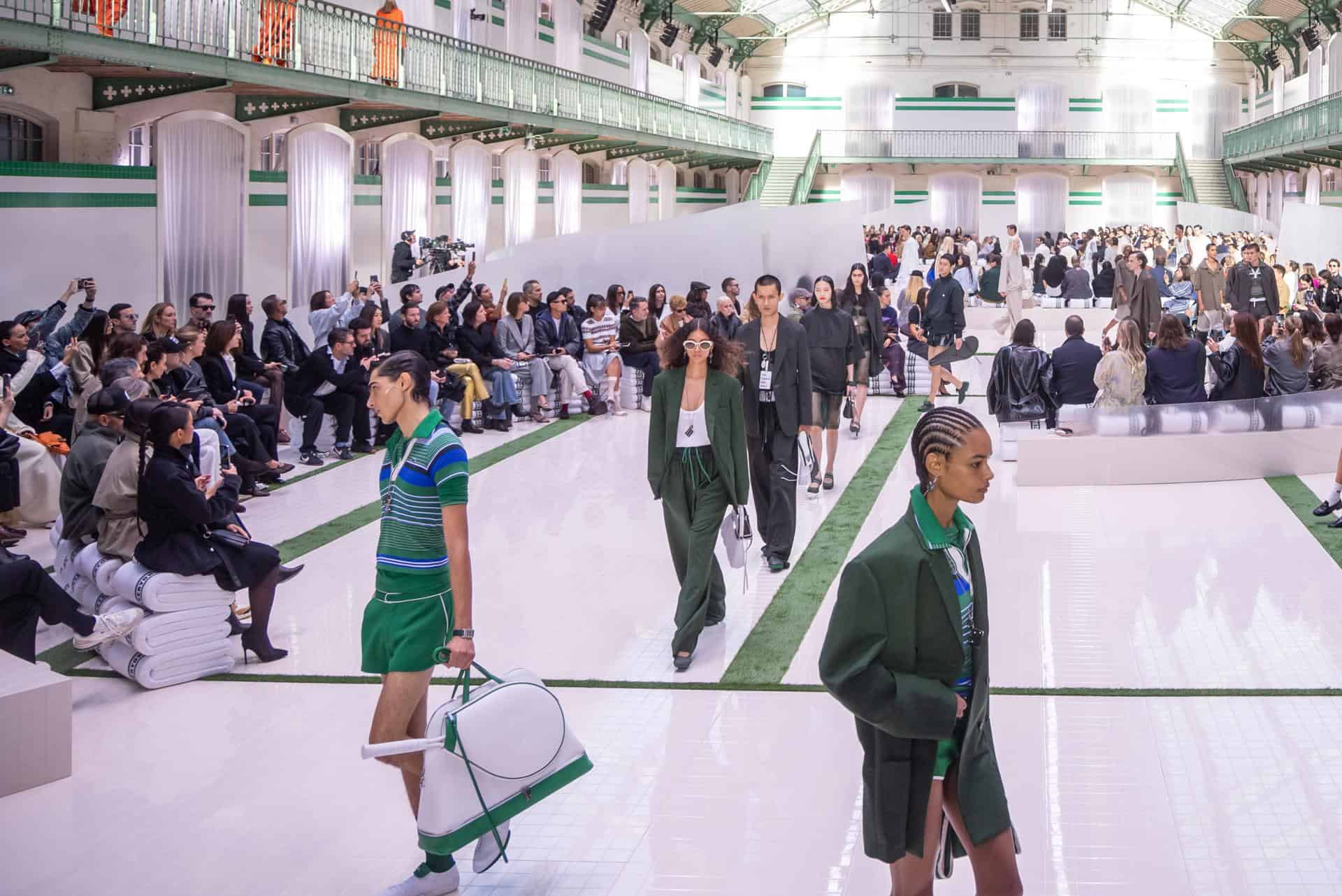 Modelos presentan las creaciones de la colección Primavera/Verano 2026 de la diseñadora griega Pelagia Kolotouros para Lacoste, durante la Semana de la Moda de París, en París, Francia, el 5 de octubre de 2025. La presentación de las colecciones de moda prêt-à-porter femenina se celebra del 29 de septiembre al 7 de octubre de 2025.