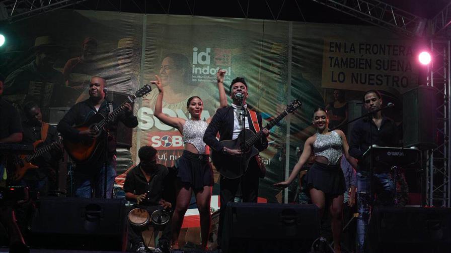 Indotel lanza en Jimaní la iniciativa "Sonan-Do" del proyecto Soberanía 4.0 Indotel lanza en Jimaní la iniciativa "Sonan-Do" del proyecto Soberanía 4.0