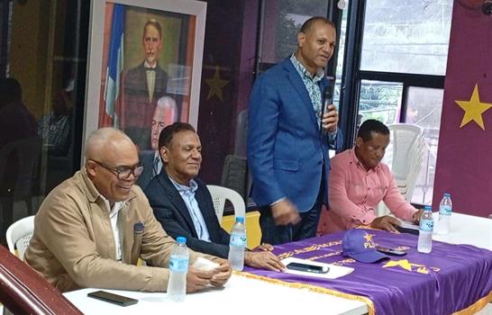 PLD se queja de las dificultades que atraviesan los profesionales en el país