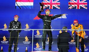 Russell gana el GP de Singapur, McLaren se lleva el título de constructores
