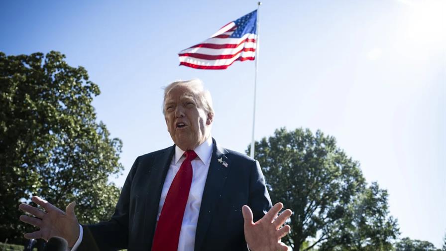 Trump celebra el 250 aniversario de la Armada de EE.UU. en medio del cierre de Gobierno