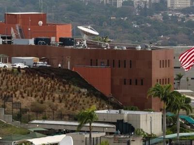 Venezuela mantiene contacto con EEUU para proteger su embajada