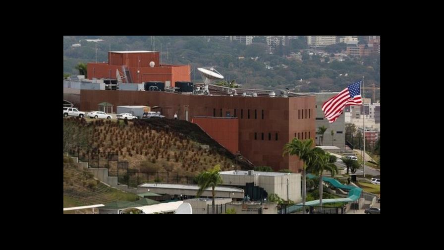 Venezuela advierte a EE. UU. sobre plan para poner explosivos en su embajada en Caracas