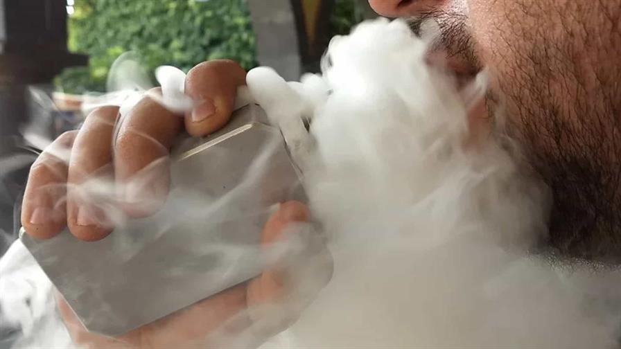La OMS alerta sobre el auge del cigarrillo electrónico entre los jóvenes La OMS alerta sobre el auge del cigarrillo electrónico entre los jóvenes