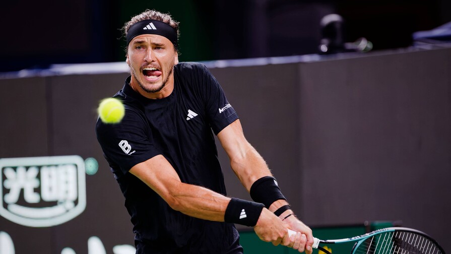 Zverev y Rybakina avanzan sin problemas, Cerúndolo cae en Masters de Roma