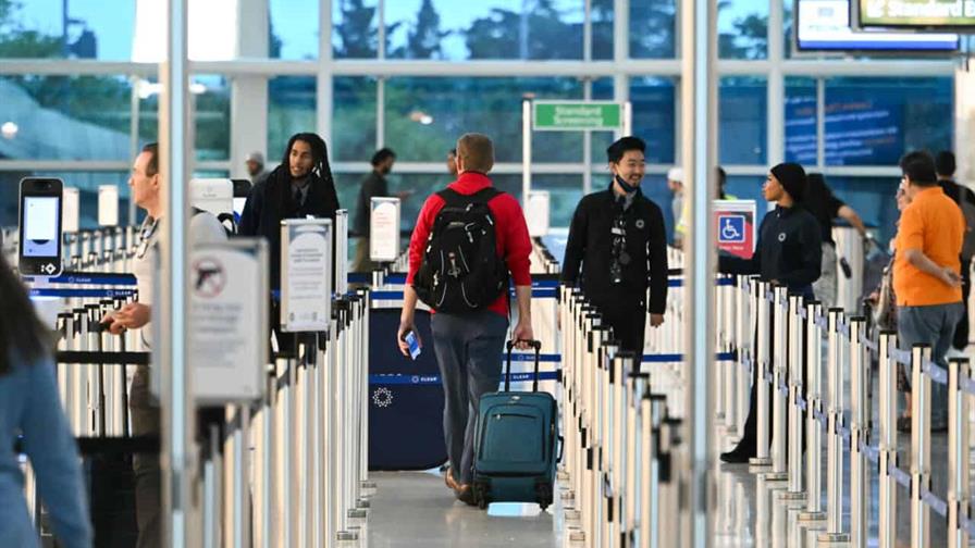 Alerta en EE. UU. ante la ausencia de controladores aéreos por el cierre de Gobierno