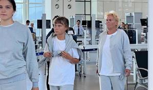 Es una alborotadora. Debería ir al médico: arremete Trump contra Thunberg por la flotilla