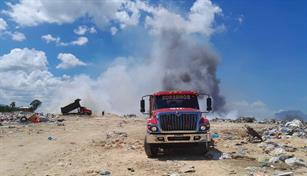 Fuego afecta vertedero de Sosúa y provoca densa humareda visible a kilómetros