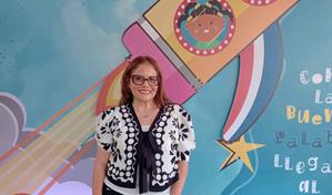 La vida de Kinito Méndez cobra forma literaria en el nuevo libro de Raynelda Calderón