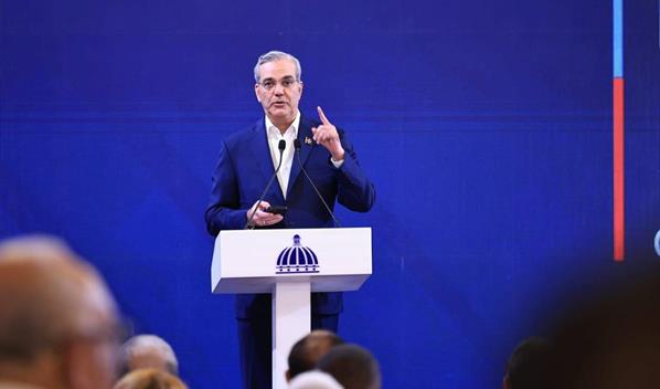Luis Abinader destaca las inversiones y el incremento de habitaciones en el sector hotelero