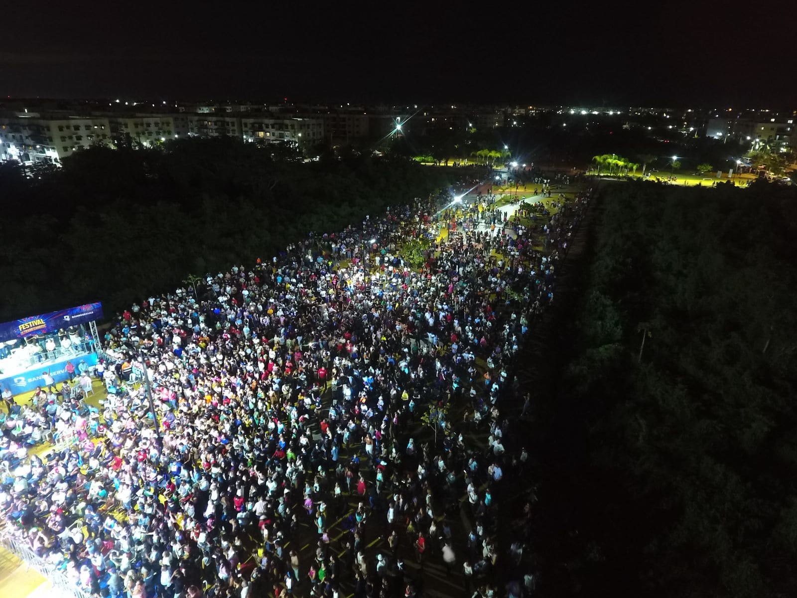 Una vista aérea del púlbico.