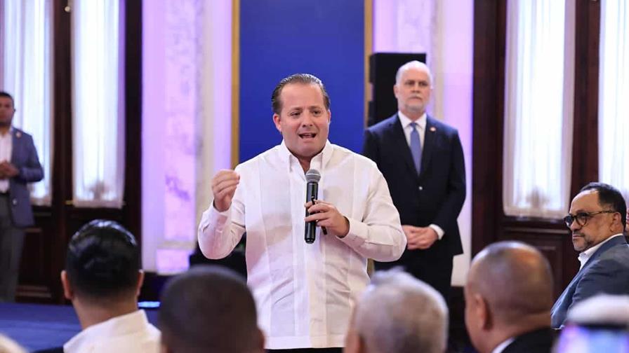Paliza: construcción del monorriel de Santo Domingo no es una aventura