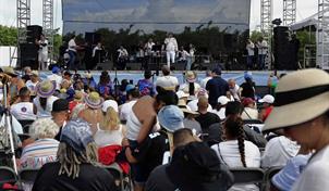 Miles de salseros latinoamericanos celebran en Puerto Rico el natalicio de Ismael Rivera