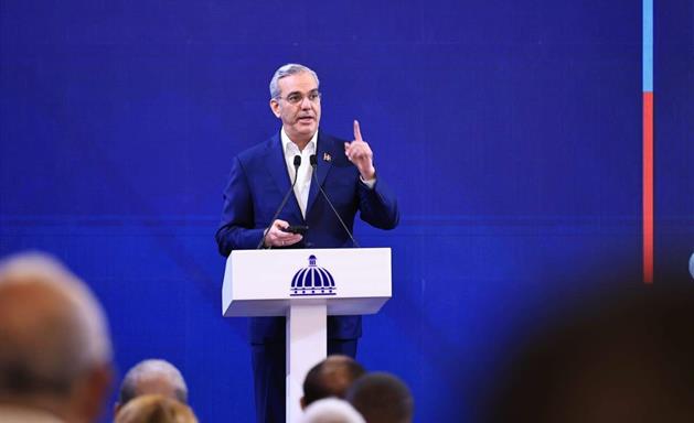 Abinader responde a la oposición; dice que el 80 % de la deuda ha sido para pagar préstamos pasados