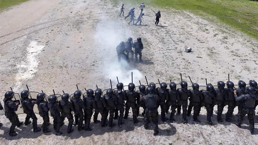 Militares de Guatemala se entrenan como relevo en la fuerza de la ONU en Haití Militares de Guatemala se entrenan como relevo en la fuerza de la ONU en Haití