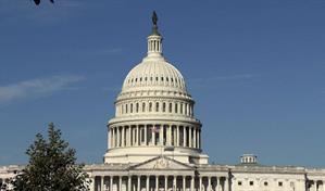 Trump estaría feliz de trabajar con los demócratas en plan de salud si termina el shutdown