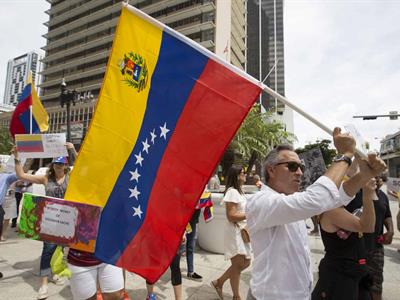 Exiliados piden a Trump diferir la deportación de los venezolanos