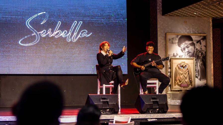 La cantautora Serbella presenta sus nuevas bachatas románticas “Más” y “Sola” La cantautora Serbella presenta sus nuevas bachatas románticas “Más” y “Sola”