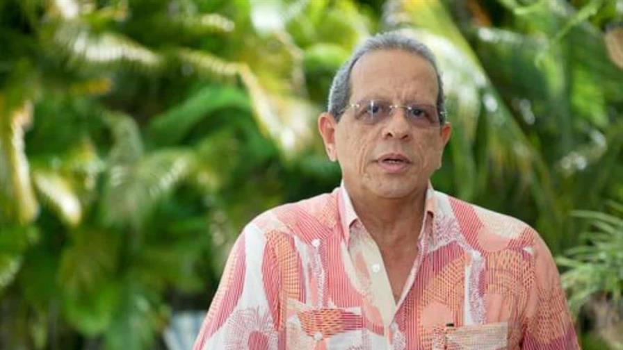 Senado aprueba resolución que reconoce a Manuel Veloz Valdez por su trayectoria en el turismo Senado aprueba resolución que reconoce a Manuel Veloz Valdez por su trayectoria en el turismo