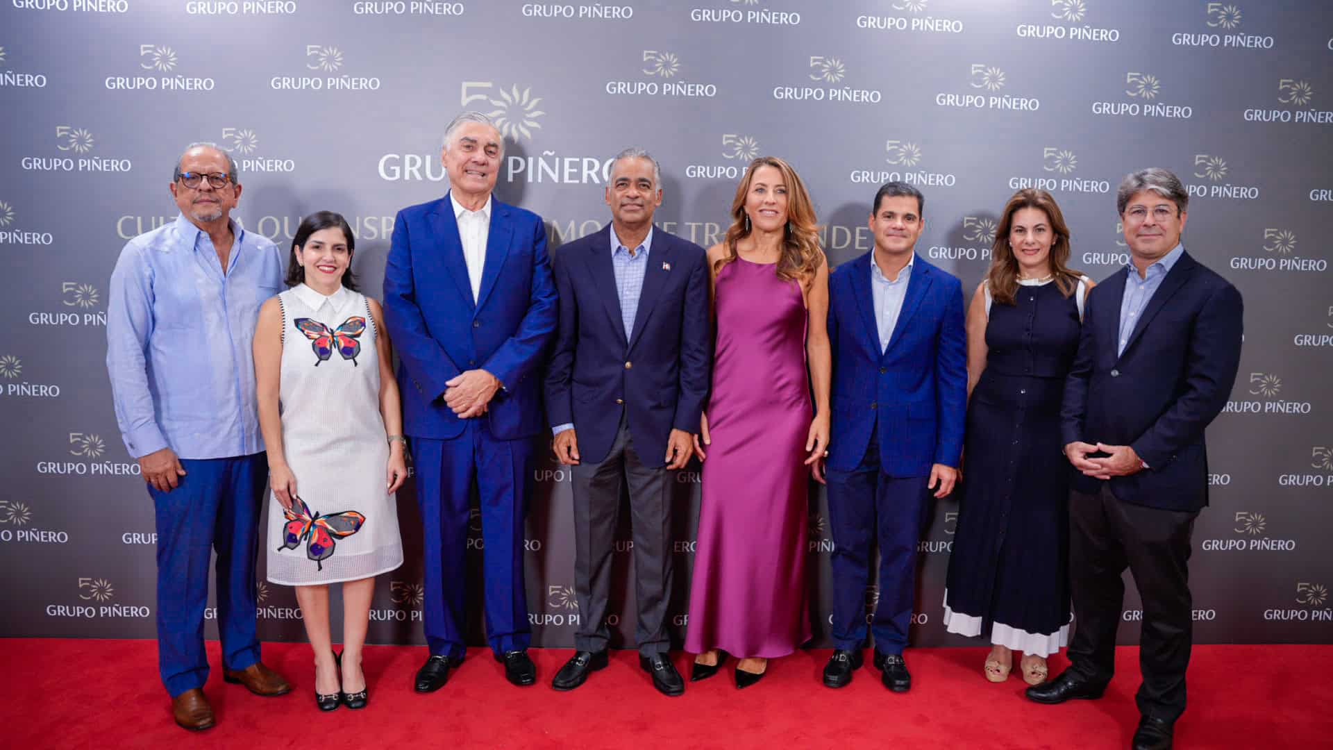 Ernesto Veloz, Biviana Riveiro, Juan (Paco) Bancalari, Joel Santos, Encarna Piñero, David Llibre, María Teresa de Blanco y Rafael Blanco.