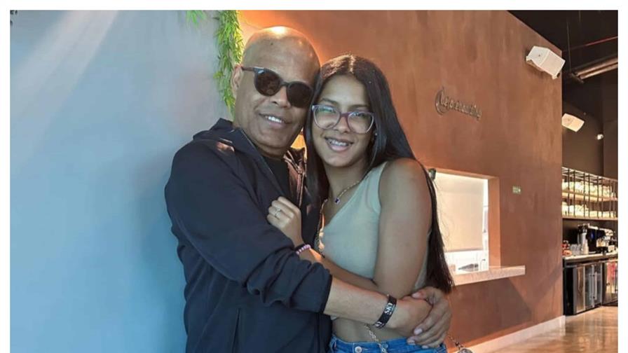 Seis meses sin ti: Ana Beatriz Pérez Reynoso recuerda a su padre Rubby Pérez con emotivo mensaje Seis meses sin ti: Ana Beatriz Pérez Reynoso recuerda a su padre Rubby Pérez con emotivo mensaje