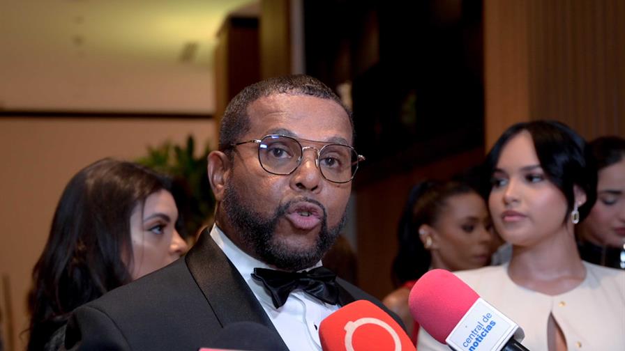 La gala premier de "El Rey del Hit: Luis Polonia" es presentada en Santiago