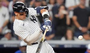 Video | Los Yankees resucitan con jonrones de Judge y Chisholm tras errores fatales de Toronto