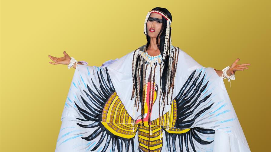 Nileny Dippton estrena ANAKA-O-NA en el Teatro Nacional Eduardo Brito