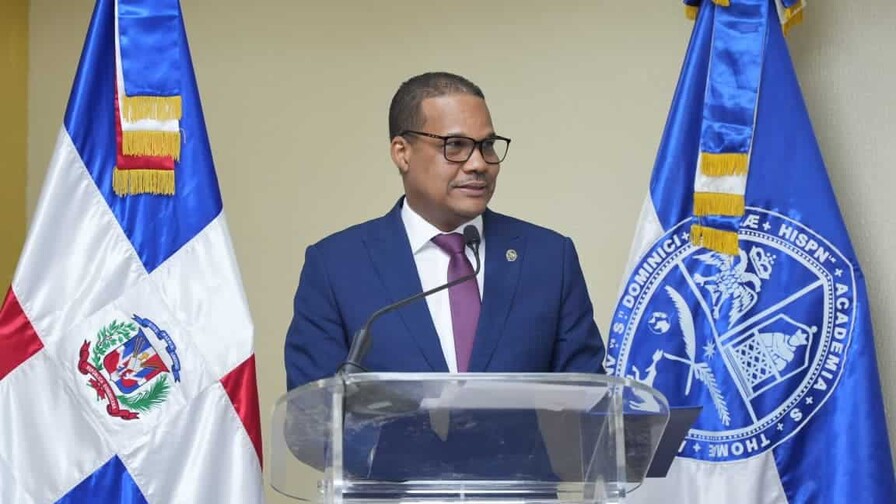 Radham&eacute;s Silverio reconoce a Jorge Asjana como ganador a la rector&iacute;a de la UASD