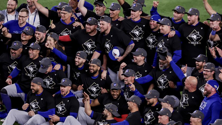 Toronto elimina a los Yankees y avanza a la Serie de Campeonato de la Liga Americana Toronto elimina a los Yankees y avanza a la Serie de Campeonato de la Liga Americana
